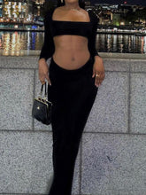 Geripptes Maxikleid mit Cut-Outs und langen Ärmeln